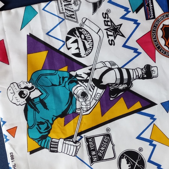 Vintage 1993 NHL TEAMS Custom Reworked Bennygonia Essential Multi-Purpose Bag - Picture 12 of 15